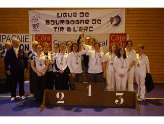 CHAMPIONNAT DE BOURGOGNE PAR EQUIPES DE CLUB: LE PODIUM FEMININ/ L'EQUIPE FEMININE MEDAILLE DE BRONZE.(crédit photo: Patrice Lacroix)